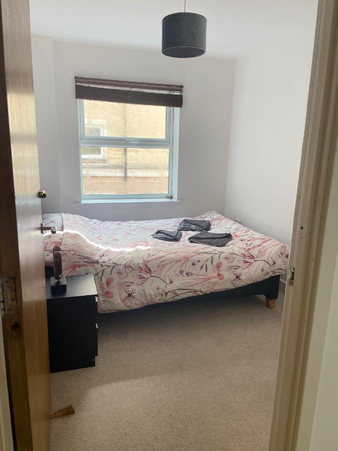 Entire Town Centre 2 Bedroom Apartment Very Close To Beach Bournemouth Kültér fotó