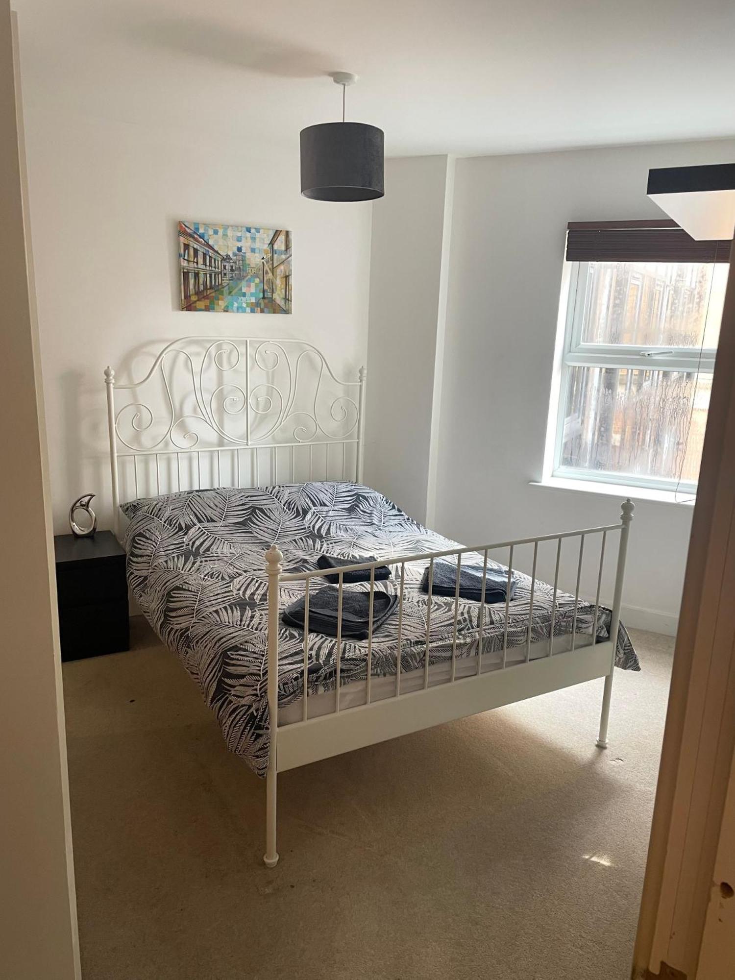 Entire Town Centre 2 Bedroom Apartment Very Close To Beach Bournemouth Kültér fotó